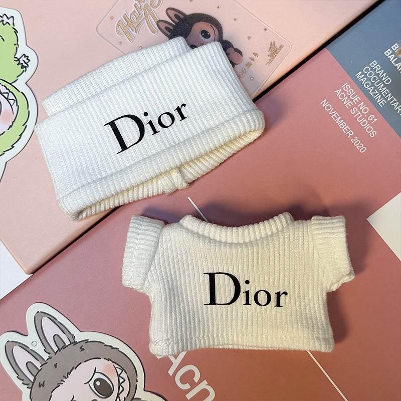 labubu-outfit-dior-blanc-monogram-knit-set-fits-17cm-labubu-macron-have-a-seat-big-into-energy