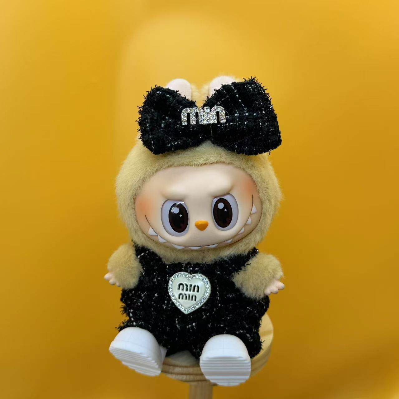 labubu-outfit-mini-miu-moments-the-sugar-tweed-set-white-black-or-pink-fits-17cm-labubu-macron-have-a-seat-big-into-energy