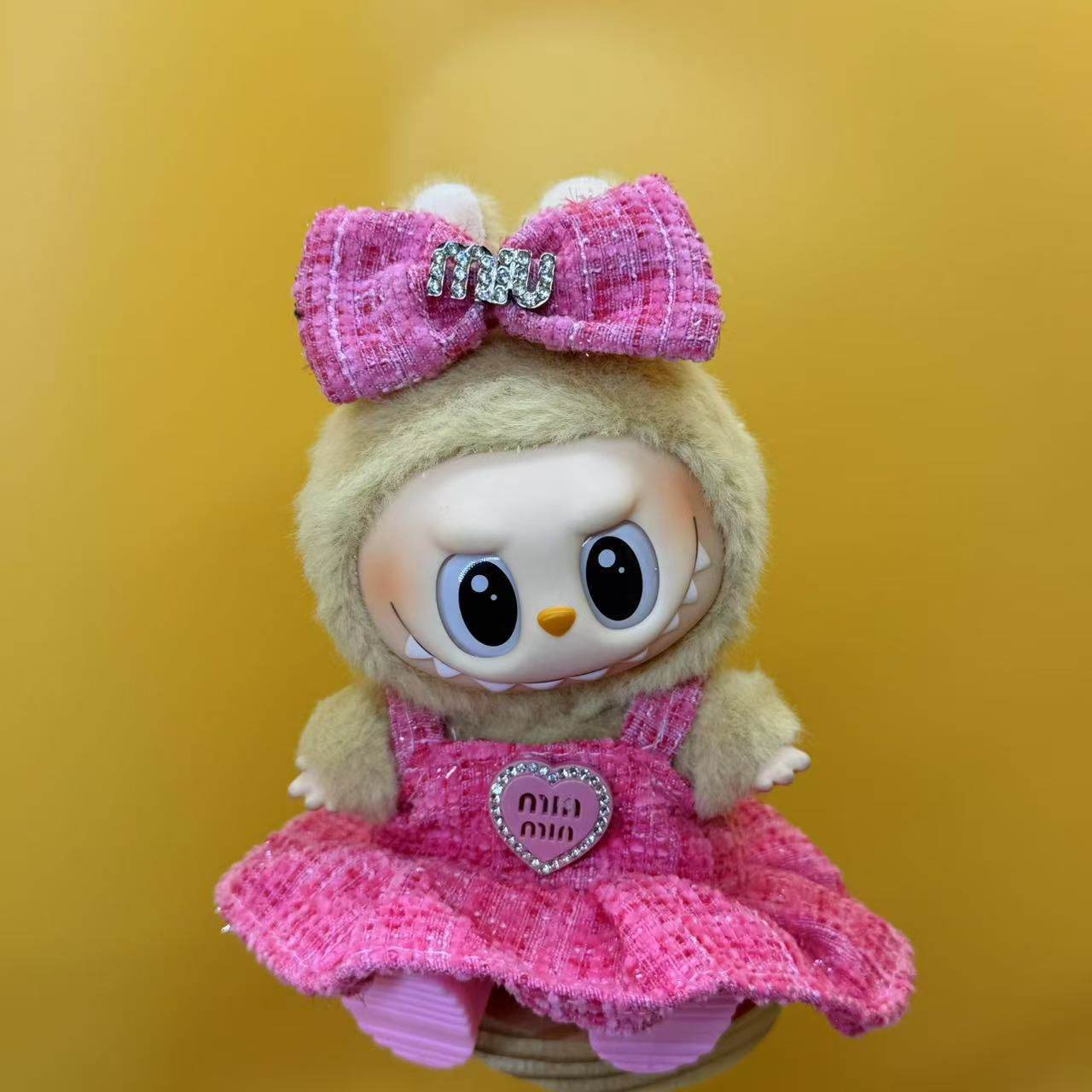 labubu-outfit-miu-mood-minis-couture-dress-edition-pink-diamond-noir-crystal-or-snowflake-fits-17cm-labubu-macron-have-a-seat-big-into-energy