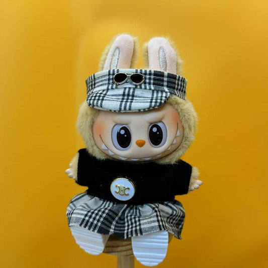 labubu-outfit-celine-triomphe-tartan-set-fits-17cm-labubu-macron-have-a-seat-big-into-energy
