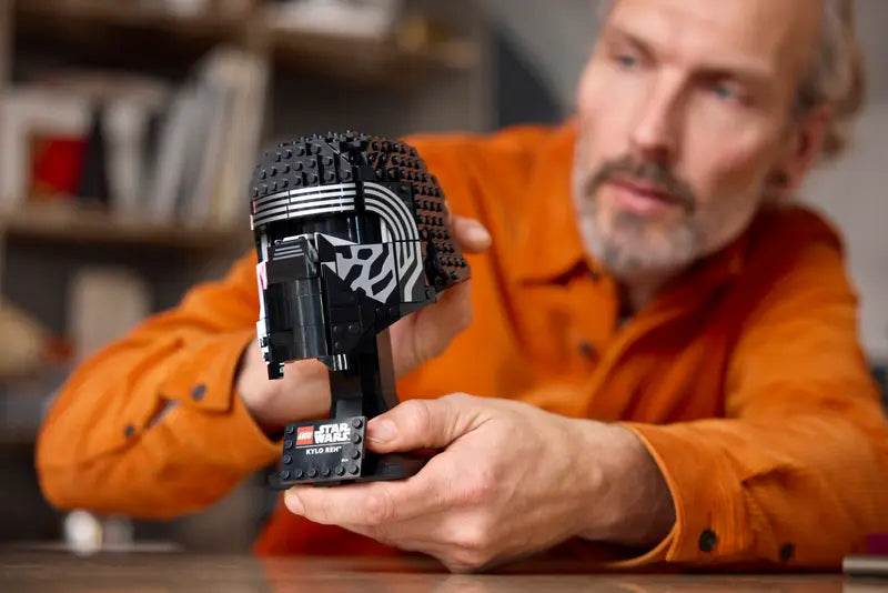 star-wars-kylo-ren-helmet-75415