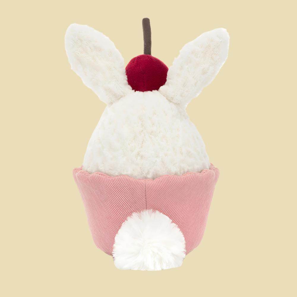 dainty-dessert-bunny-cupcake